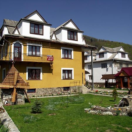 Guest House U Myrona Jaremče Esterno foto