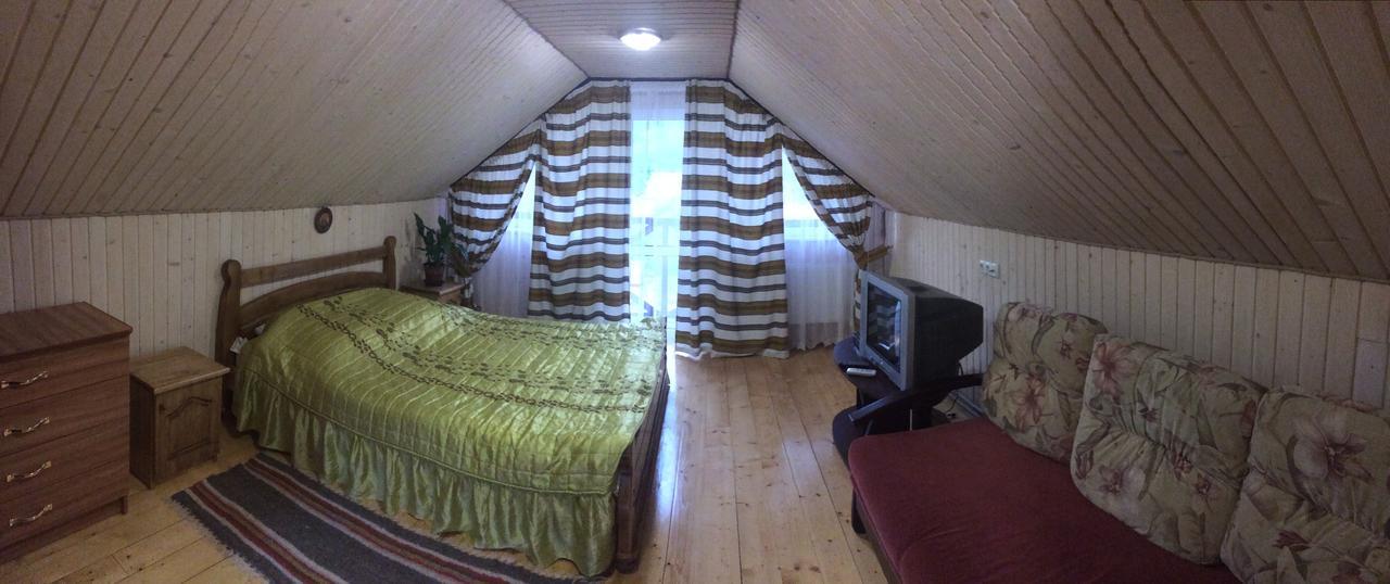 Guest House U Myrona Jaremče Esterno foto