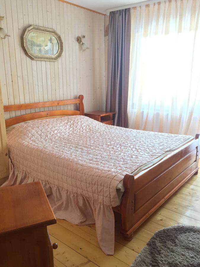 Guest House U Myrona Jaremče Esterno foto