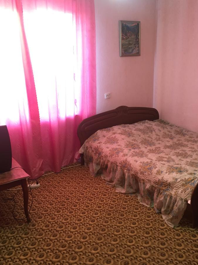 Guest House U Myrona Jaremče Esterno foto