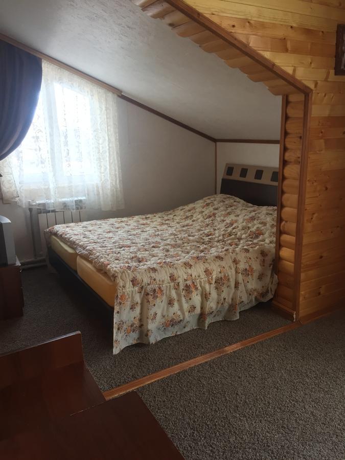 Guest House U Myrona Jaremče Esterno foto