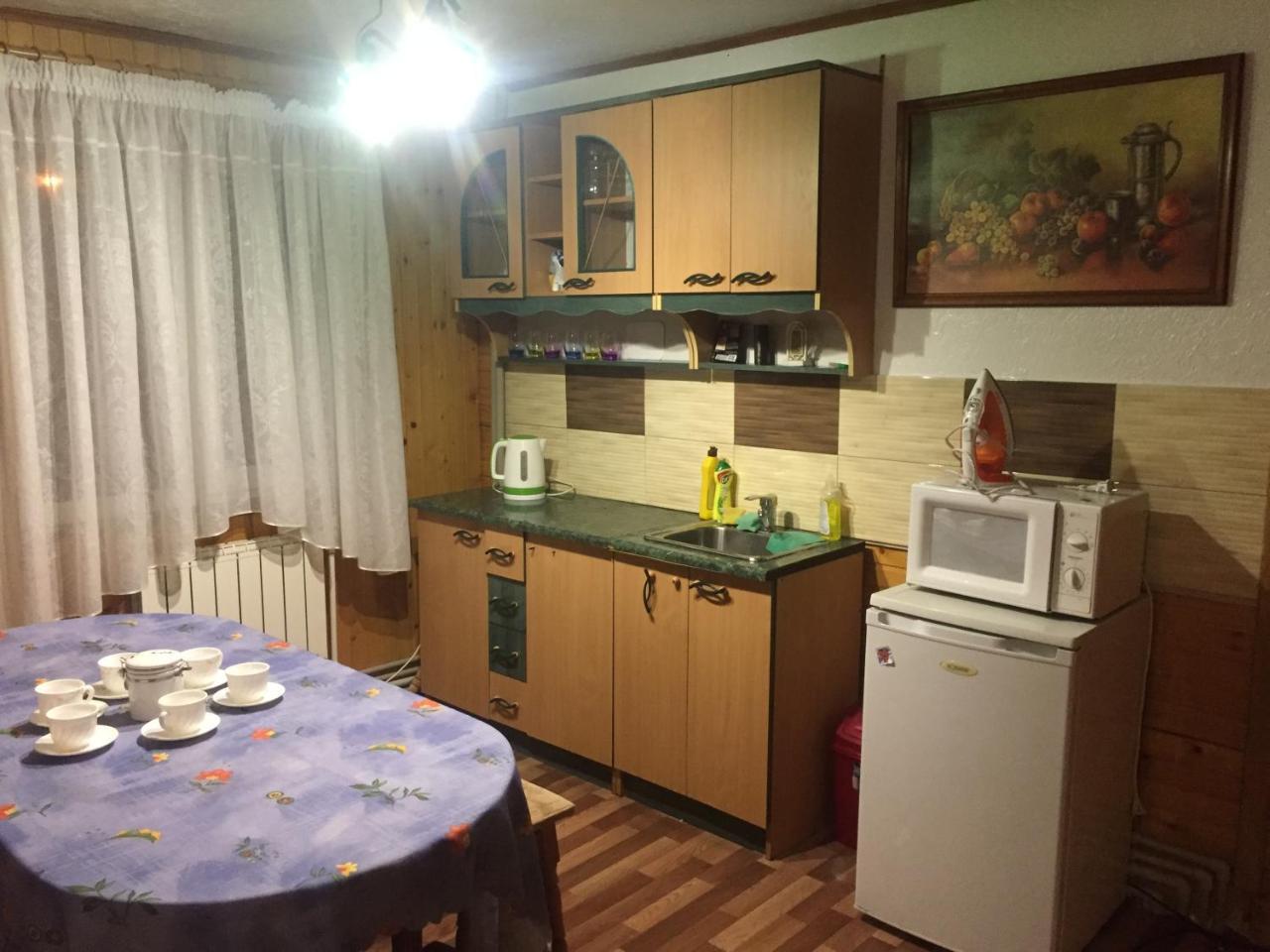 Guest House U Myrona Jaremče Esterno foto